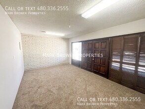 4025 W Carol Ave in Phoenix, AZ - Building Photo - Building Photo