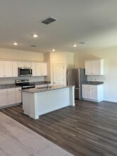 702 Gemsbok Rd in Hutto, TX - Building Photo - Building Photo