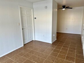 946 N Lake Destiny Rd in Altamonte Springs, FL - Building Photo - Building Photo