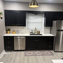 1003 E 9th St in Pittsburg, KS - Building Photo - Building Photo