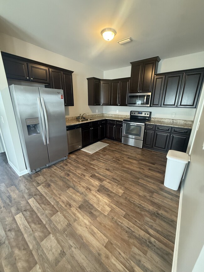 124 Heyward Dr in Dothan, AL - Building Photo - Building Photo
