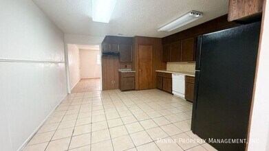 7306 Ave. W in Lubbock, TX - Building Photo - Building Photo