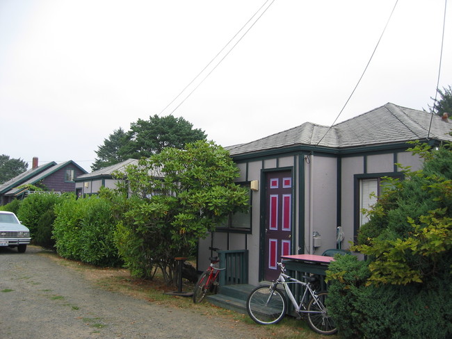 1307 Washington Ave in Long Beach, WA - Building Photo - Building Photo