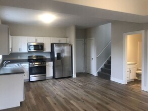 579 W Muskegon Ave in Muskegon, MI - Building Photo - Building Photo