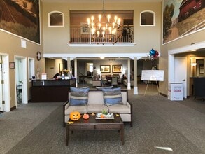 Solstice Senior Living at Santa Rosa in Santa Rosa, CA - Building Photo - Lobby