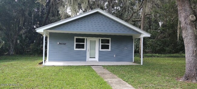 1521 Co Rd 309 in Georgetown, FL - Building Photo - Building Photo