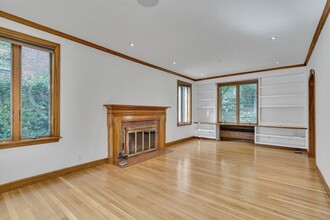 75 Somerset Rd, Unit 1 in Brookline, MA - Building Photo - Building Photo