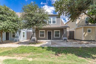 206 Munro St in Liberty Hill, TX - Building Photo