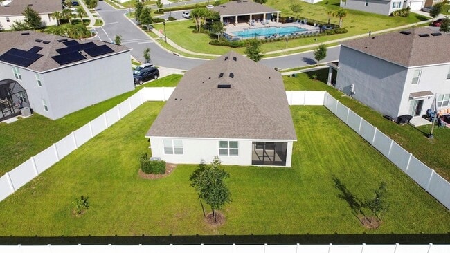 9560 Black Walnut Dr, Unit 25-202 in Clermont, FL - Foto de edificio - Building Photo