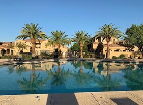 1367 S Country Club Dr in Mesa, AZ - Building Photo