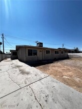 2624 E Brady Ave in Las Vegas, NV - Building Photo - Building Photo