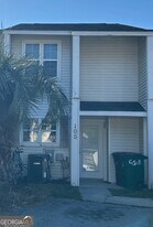 105 Inlet Reach Cir in St. Marys, GA - Building Photo