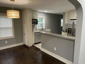 22 Cumberland Ave in Greenville, SC - Building Photo - Building Photo