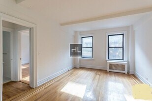 EAST 37 STREET, Unit 6D in New York, NY - Building Photo