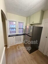 18405 Newell Rd in Shaker Heights, OH - Building Photo - Building Photo