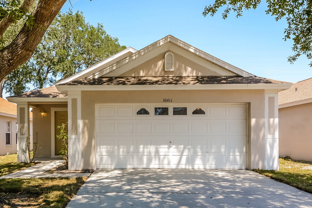 10411 Lakeside Vista Dr in Riverview, FL - Building Photo