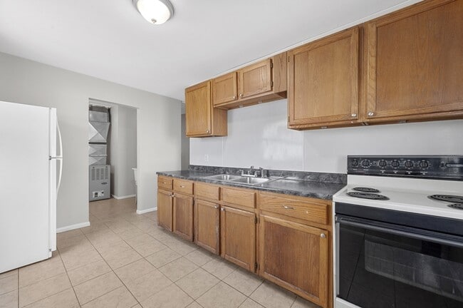 12753 Georgiana Ave in Warren, MI - Building Photo - Building Photo