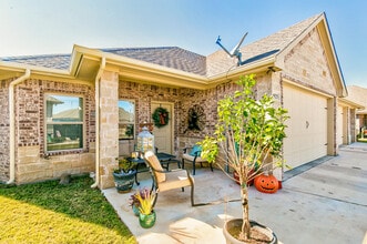 Homes of Opal Court in Granbury, TX - Building Photo - Interior Photo