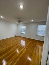 90 Leonard St in Jersey City, NJ - Building Photo - Building Photo