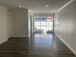 6644 Atoll Ave in Los Angeles, CA - Foto de edificio - Building Photo