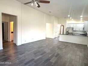3923 E Desert Broom Dr in Chandler, AZ - Building Photo - Building Photo