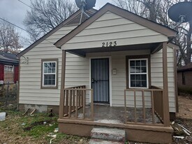 2123 Lyon Ave in Memphis, TN - Building Photo