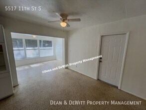 5517 11th St S in St. Petersburg, FL - Building Photo - Building Photo
