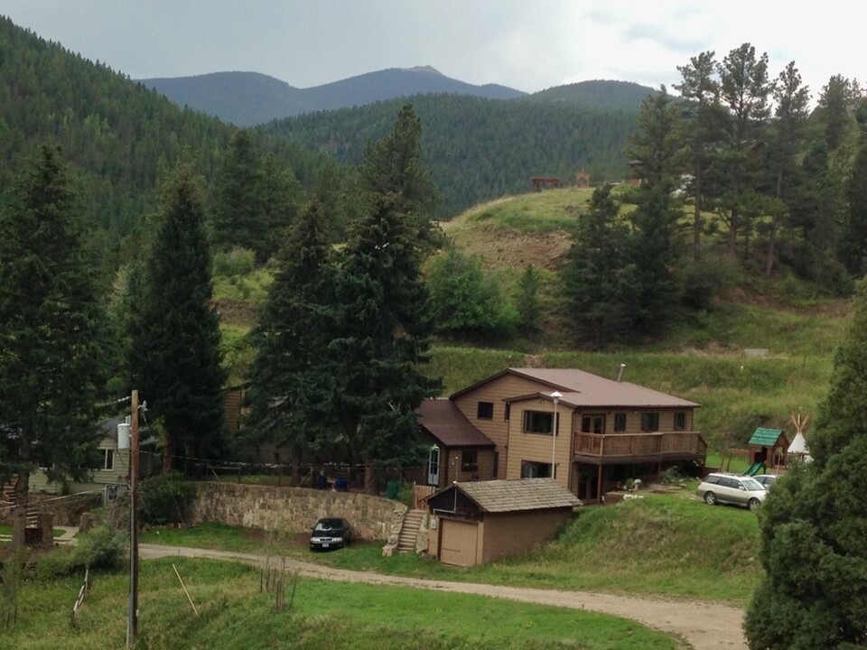 59 Two Moon Rd in Idaho Springs, CO - Building Photo