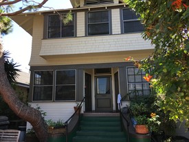 22-24 Park Ave in Venice, CA - Building Photo