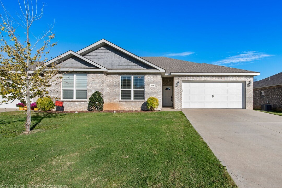 112 Alder St in Pea Ridge, AR - Building Photo