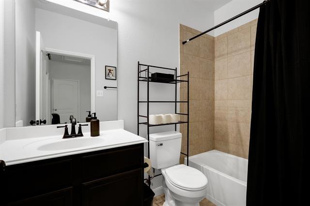 139 Alamo Way in Venus, TX - Building Photo - Building Photo