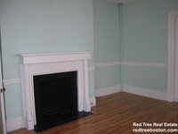 12 Verndale St, Unit 2 in Brookline, MA - Foto de edificio - Building Photo