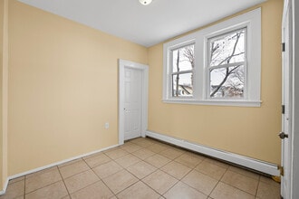 393 Seymour Ave in Newark, NJ - Building Photo - Building Photo