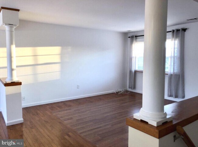 54 Garden View Terrace in East Windsor, NJ - Foto de edificio - Building Photo
