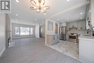 622 Fernhill Blvd in Oshawa, ON - Building Photo - Building Photo