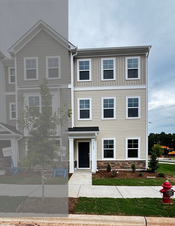 5100 Fir Tree Ln in Morrisville, NC - Building Photo