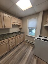 225 Pleasant St, Unit 1 in Hanover, PA - Building Photo