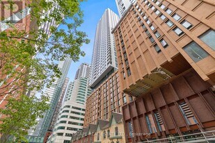 8 Widmer St in Toronto, ON - Building Photo