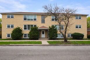 5834 W Montrose Ave, Unit 1S in Chicago, IL - Building Photo
