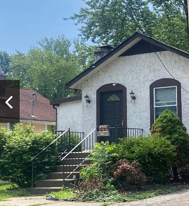 304 W Felton Ave Rentals in St. Louis, MO