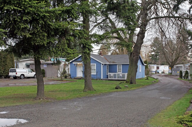 Mar-A-Villa Mobile Home Park in Kent, WA - Building Photo - Building Photo