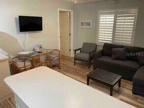 18610 Gulf Blvd in Indian Shores, FL - Building Photo - Building Photo
