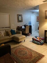 119 SW 7th Ter in Hallandale Beach, FL - Building Photo - Building Photo