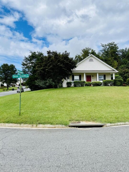 140 New Towne Rd in Lynchburg, VA - Building Photo