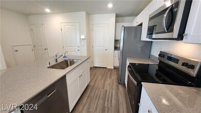 1901 Brio Vis St in Henderson, NV - Building Photo - Building Photo