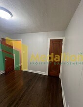 7605 S Campbell Ave in Chicago, IL - Building Photo - Building Photo