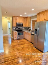 111 Ferry St in Dayton, OR - Building Photo - Building Photo