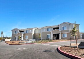 Eaglepointe in Paradise, CA - Building Photo