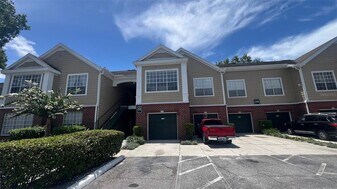 13036 Mulberry Park Dr in Orlando, FL - Building Photo