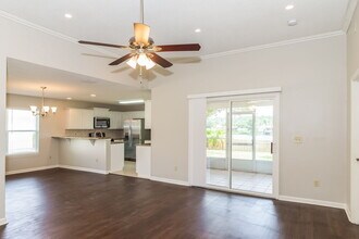 2077 Willesdon Dr W in Jacksonville, FL - Building Photo - Building Photo